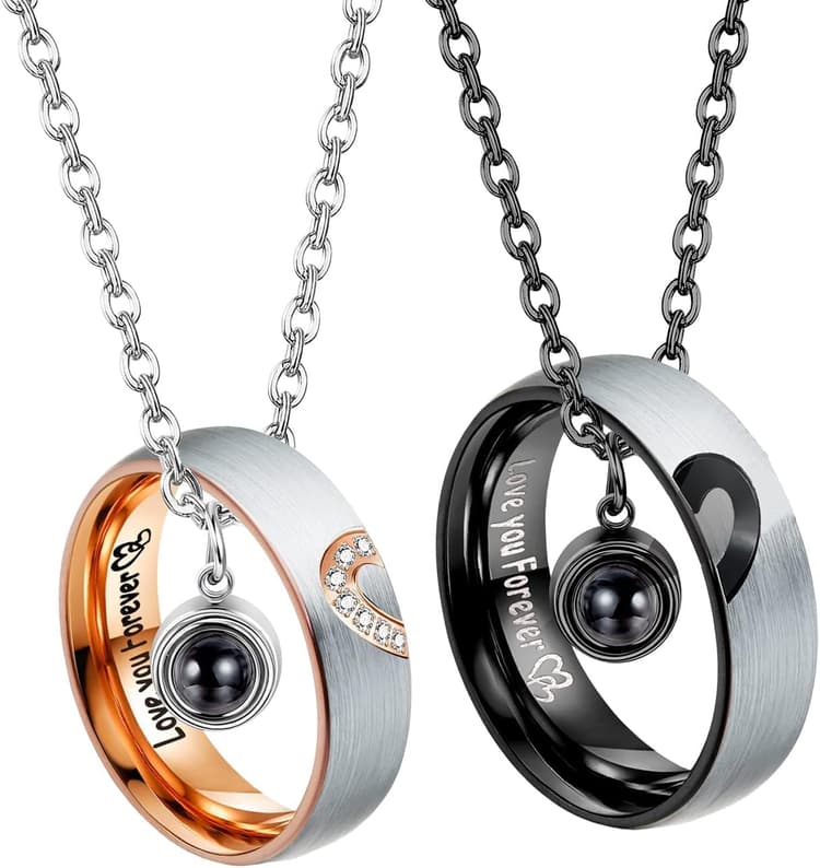 Paire de colliers avec pendentif en forme d'anneau pour couples - Chaîne personnalisée avec pendentif projection - En acier inoxydable - Pour elle et lui - Chaînes partenaires avec puzzle en forme de