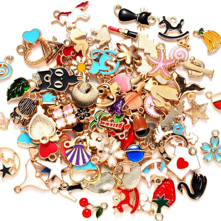 100 Pièces Pendentifs, Vente en gros de breloques, mixtes Pendentifs assortis, pour boucles d'oreilles, bracelets, colliers, pendentifs, projets d'artisanat, fabrication de bijoux artisanaux