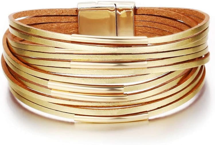 XUEQI Bracelet Cuir Femme Manchette,Bracelet en Cuir Boho Fait À La Main Tressé Multicouche Manchette Dorée Bracelet Hommes Femmes Bijoux De Mode Fermoir Poli pour Couple Cadeau d'anniversaire